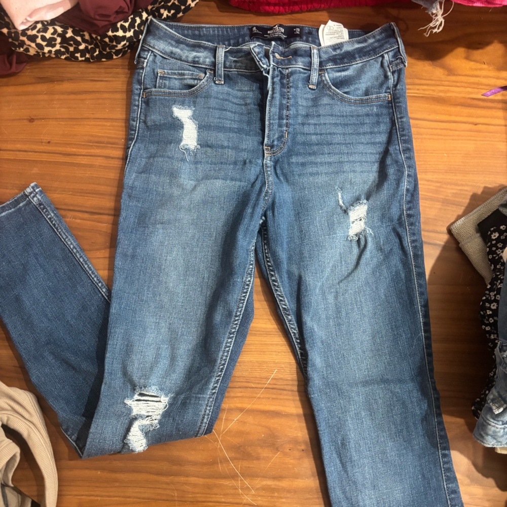 Hollister High Rise Blue Distressed Jeans